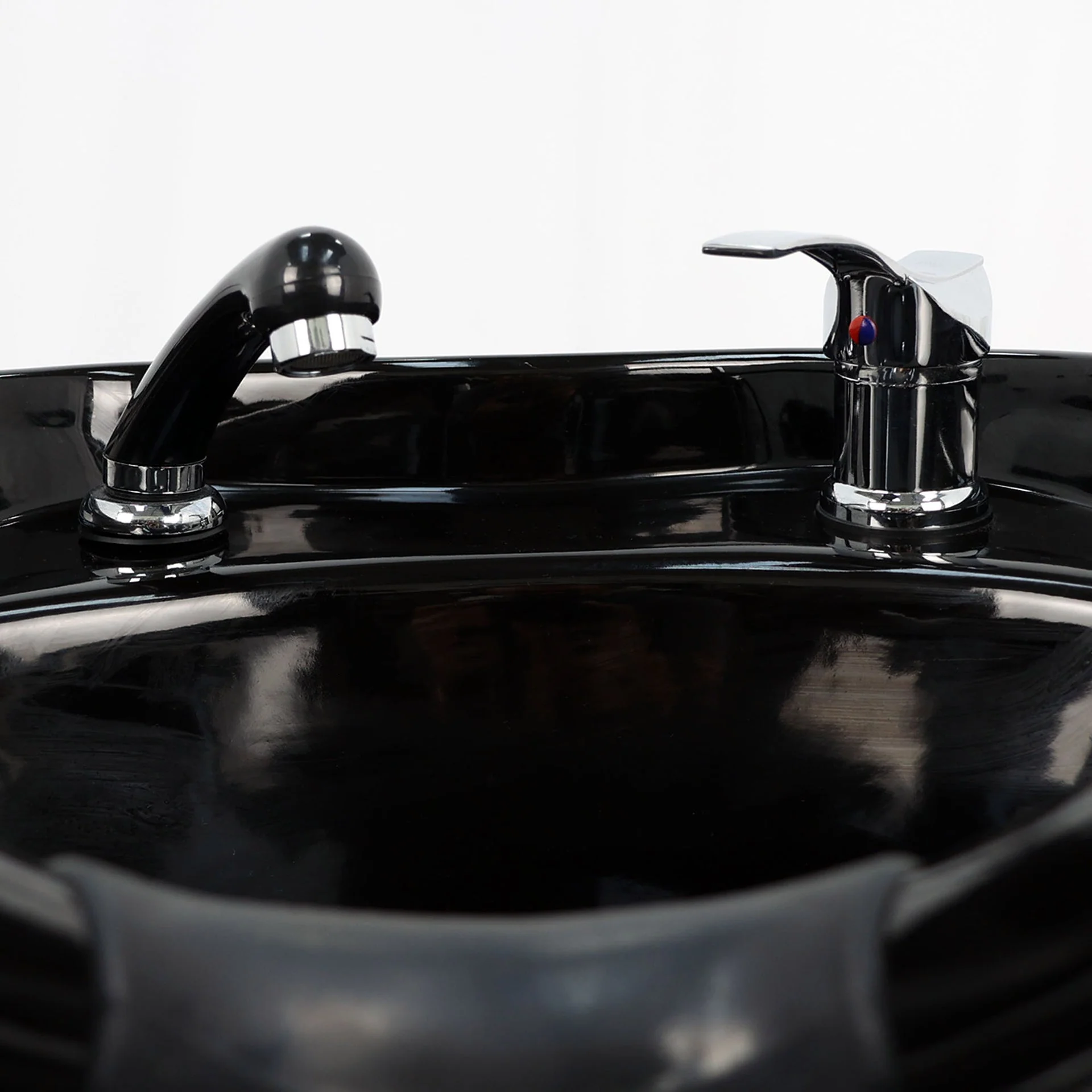 Backwash Chair - Rinse and Relax Basin Adjustable Chair Black - Image 13