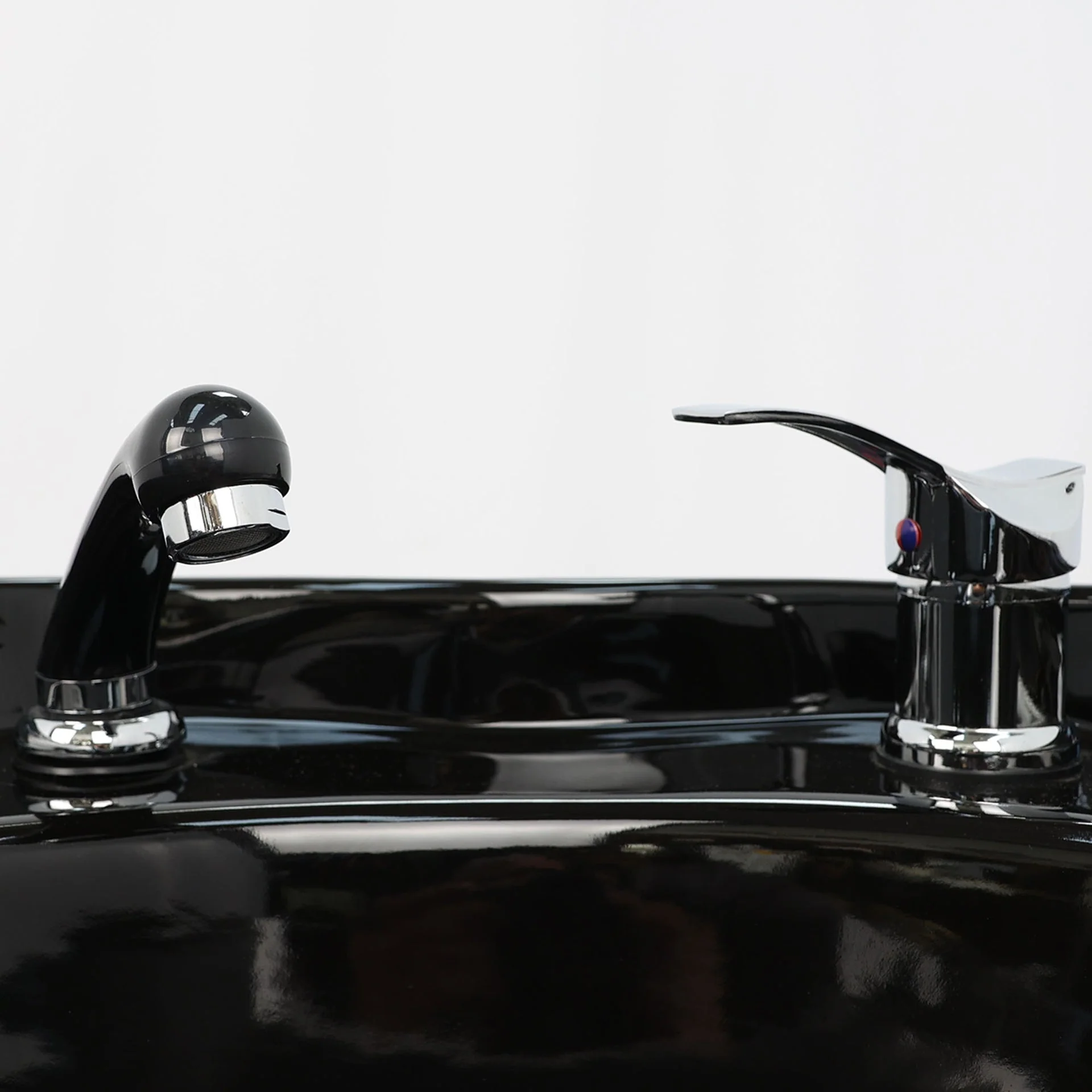 Backwash Chair - Sleek Comfort Basin Adjustable Chair Black - Image 11