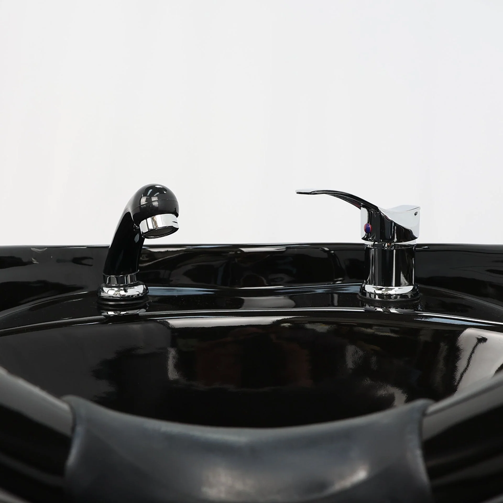 Backwash Chair - Sleek Comfort Basin Adjustable Chair Black - Image 8