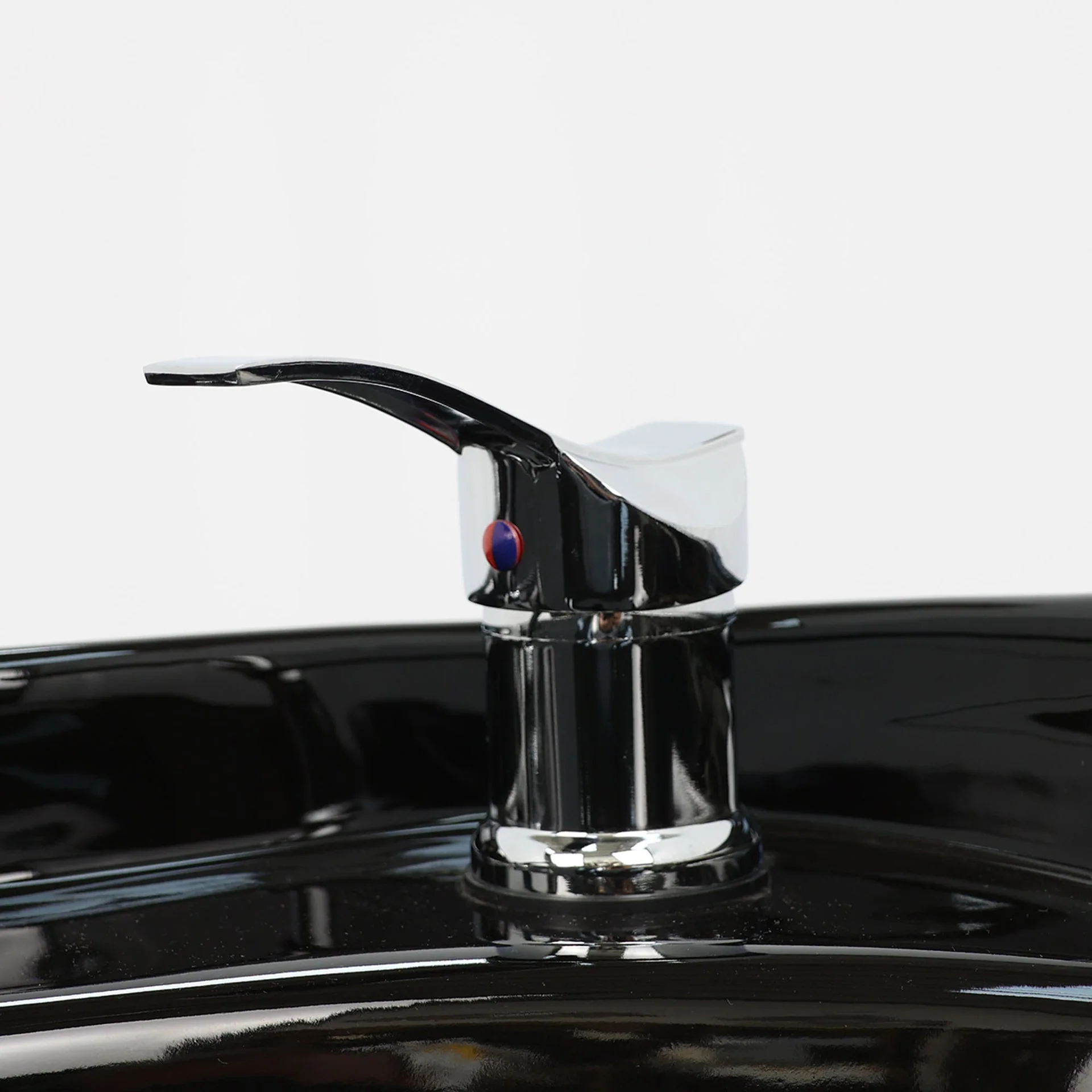 Backwash Chair - Sleek Comfort Basin Adjustable Chair Black - Image 9