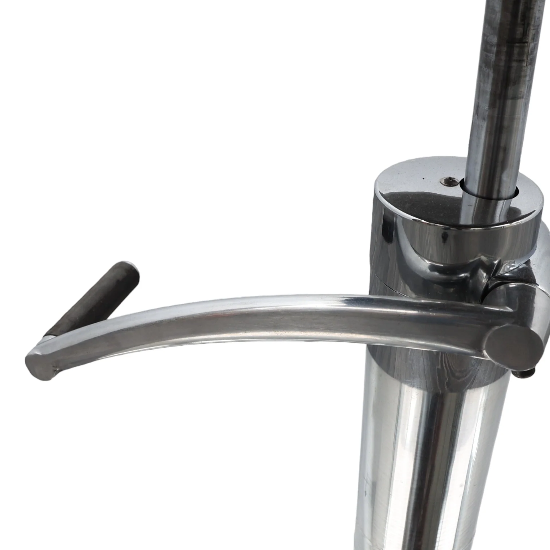 Salon Styling Chair - Modern Hairdresser's Chair - Image 6